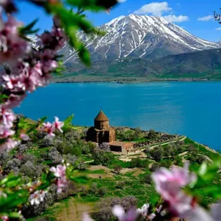 راهنمای جامع سفر به وان: مقصدی ایده‌آل برای تعطیلات