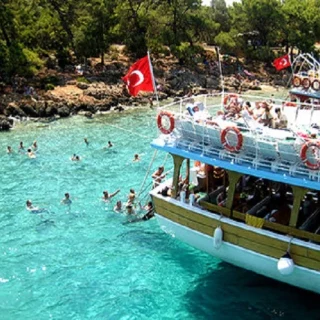 مارماریس و کوش‌آداسی